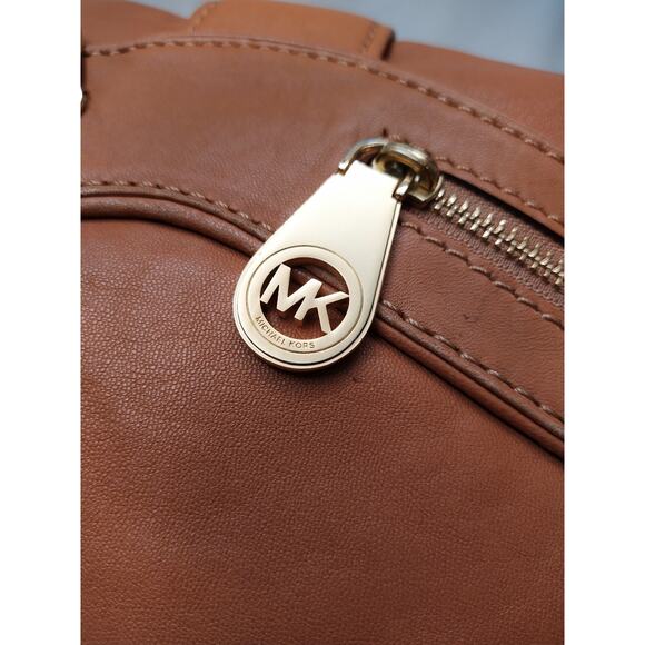 Michael Kors Jamesport Tan Brown Leather Zipper Pockets Chain Strap Shoulder Bag - Picture 8 of 16